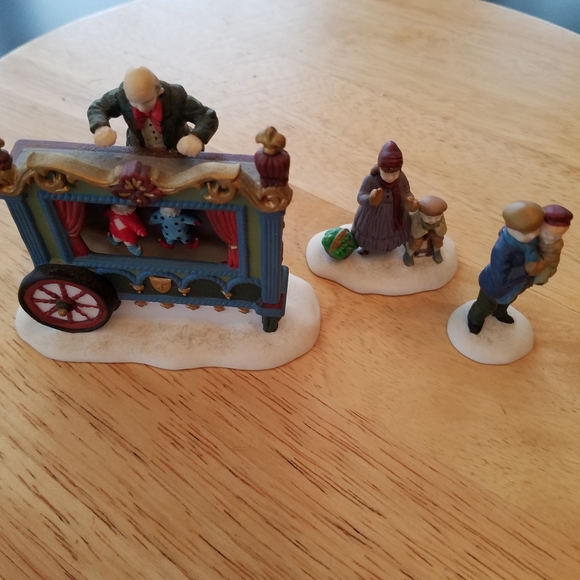 Heritage Village The Old Puppeteer Holiday Christmas Decorations - Picture 3 of 4